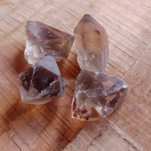 20260109_124342 Ponta Quartzo Fumê P