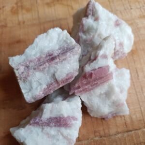 Turmalina Rosa na Matriz M