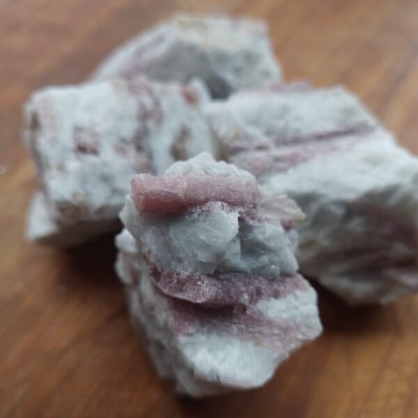 Turmalina Rosa na Matriz G